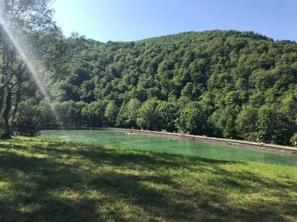 Apartmani Kosuta Tjentište Kültér fotó