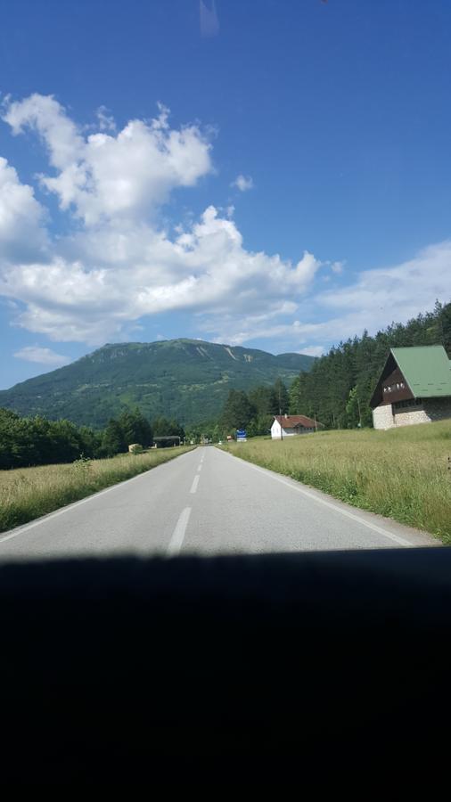 Apartmani Kosuta Tjentište Kültér fotó